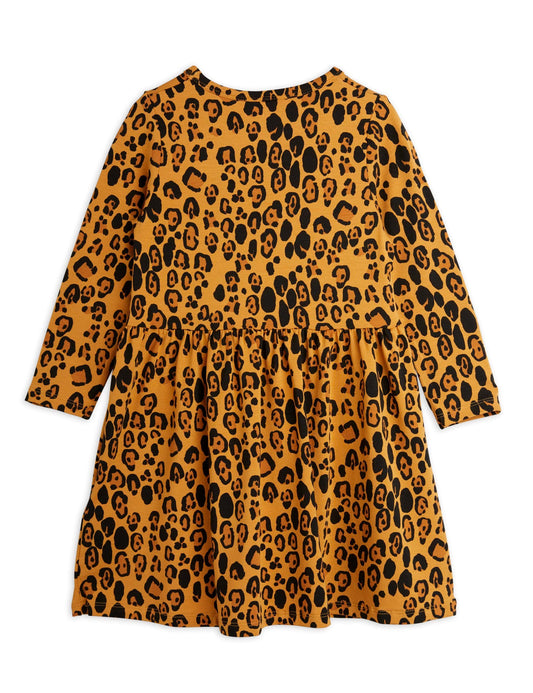 Basic leopard ls dress - Chapter 1