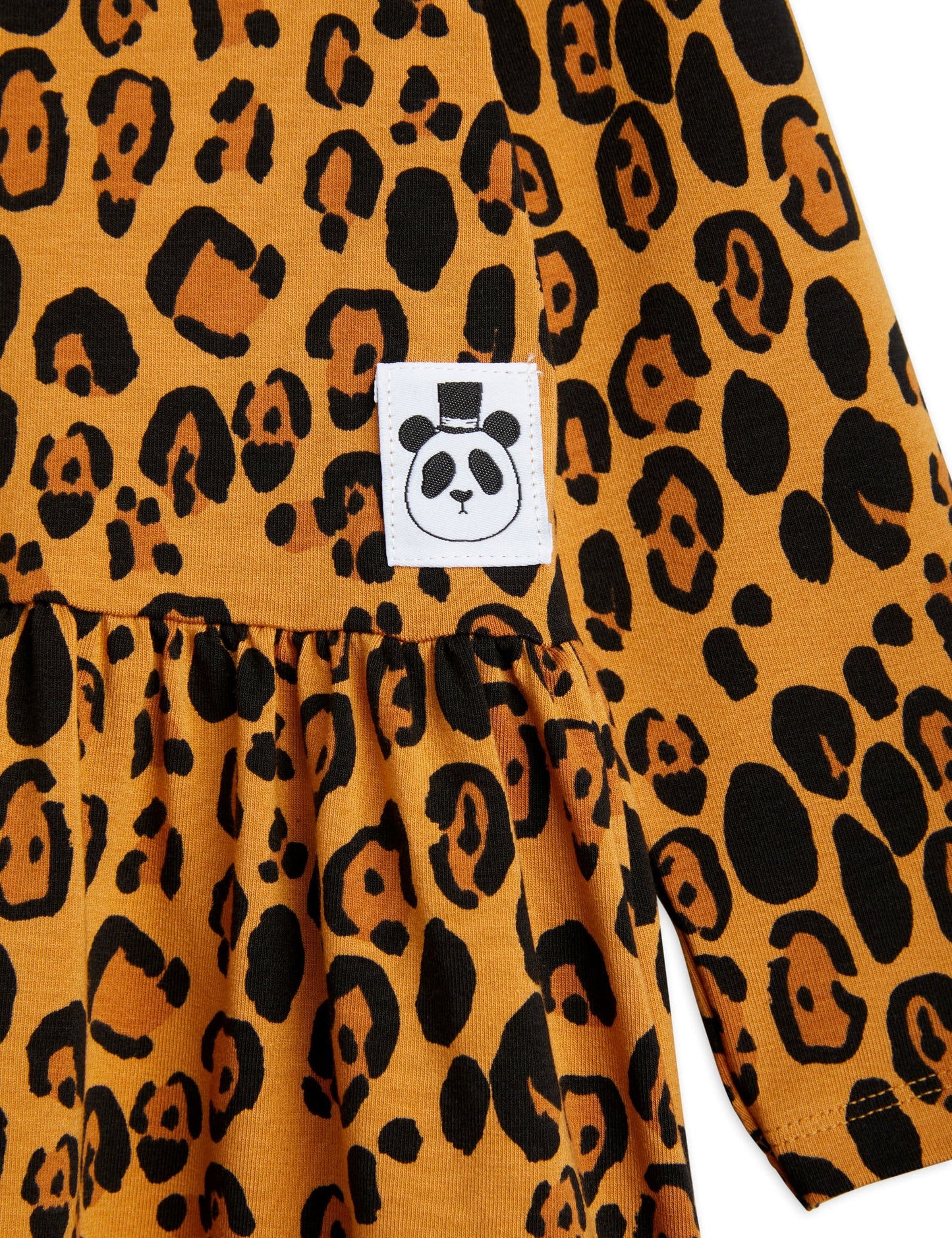 Basic leopard ls dress - Chapter 1