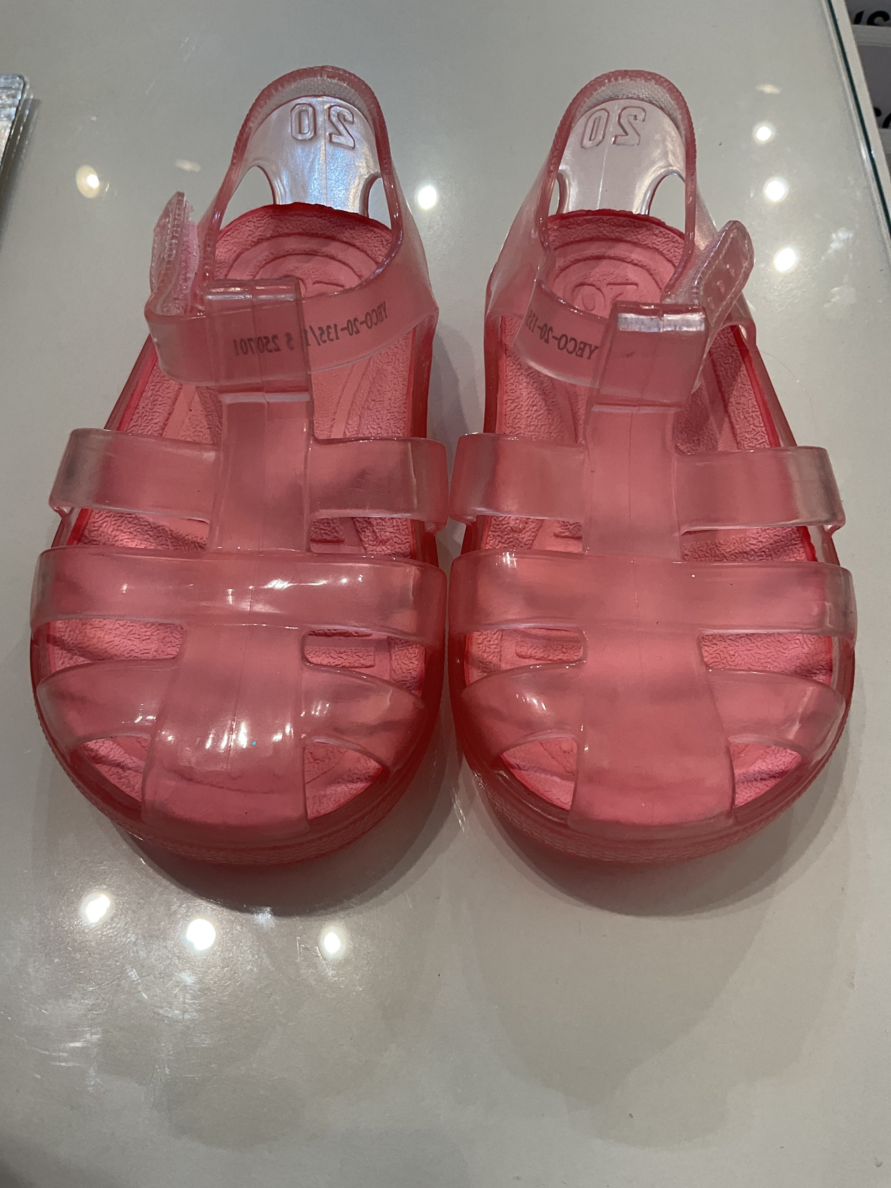 Jelly shoes
