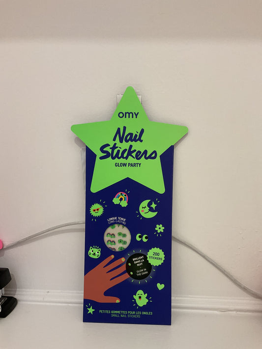 Nail stickers glow party