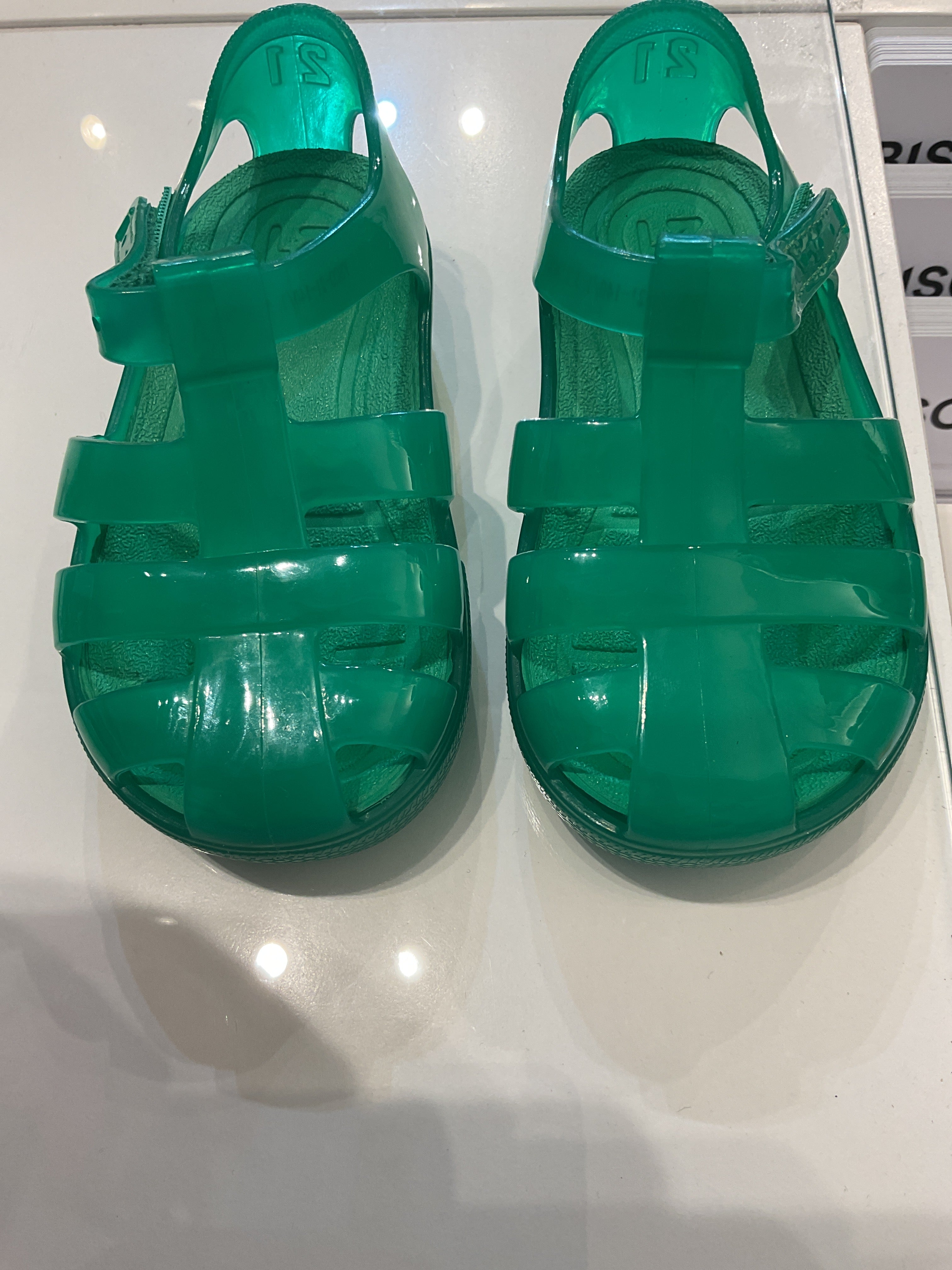 Jelly shoes
