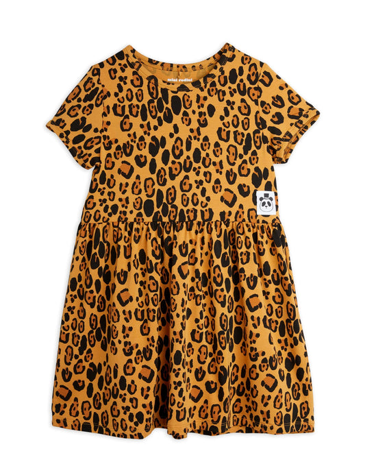 Basic leopard ss dress - Chapter 1