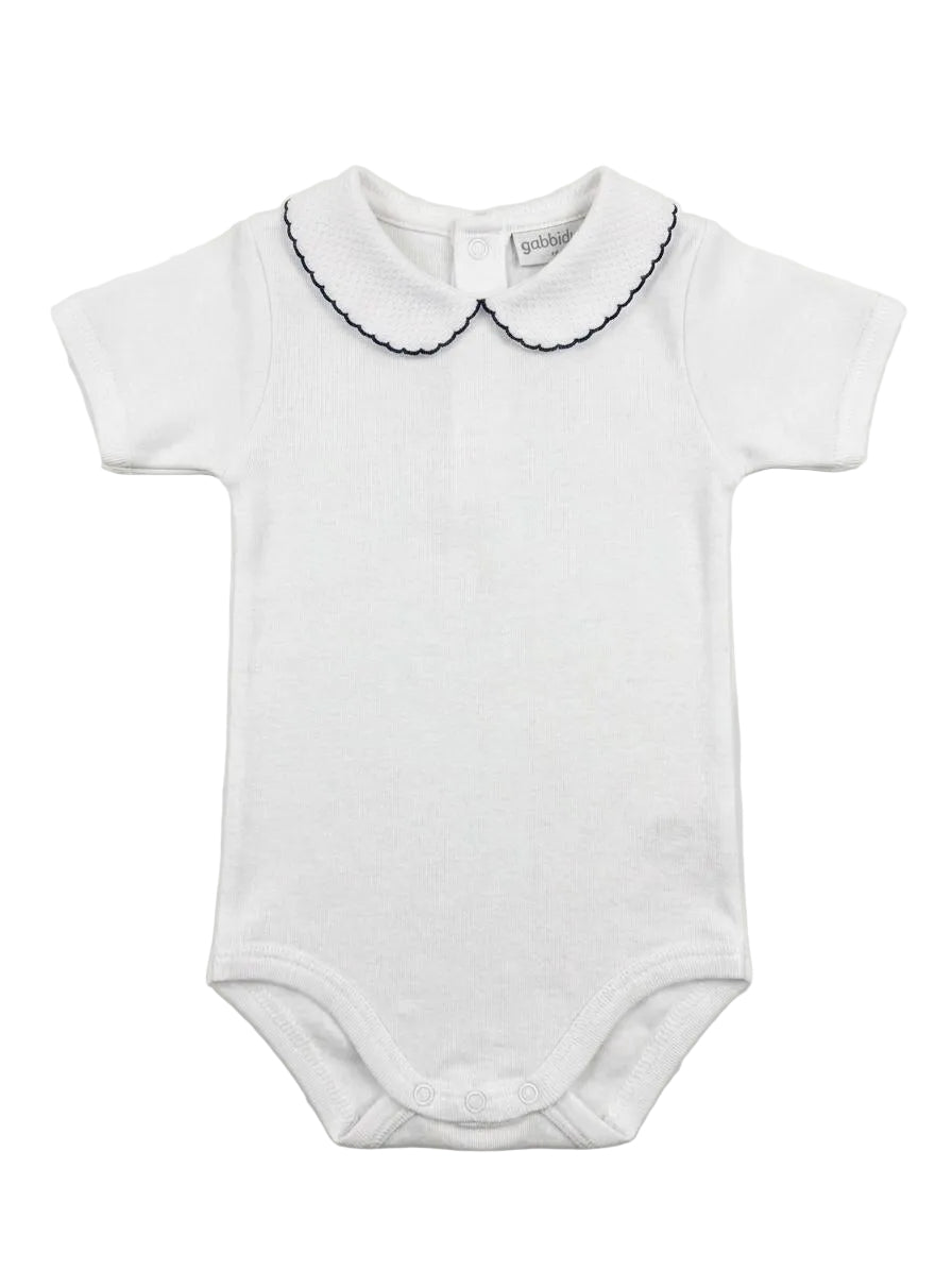 1181/ Baby piquè neck short white